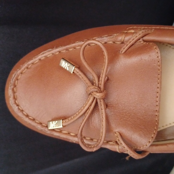 Michael Kors - Picture 2 of 4